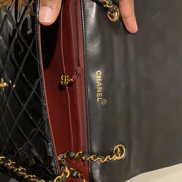 Vintage Chanel Diana flap in black patent leather - Picture 3 of 10